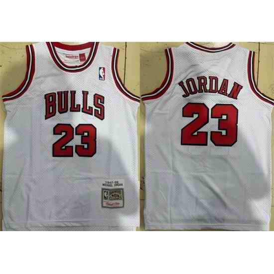 Men Chicago Bulls #23 Michael Jordan White 1997 98 Stitched JerseyA->chicago bulls->NBA Jersey